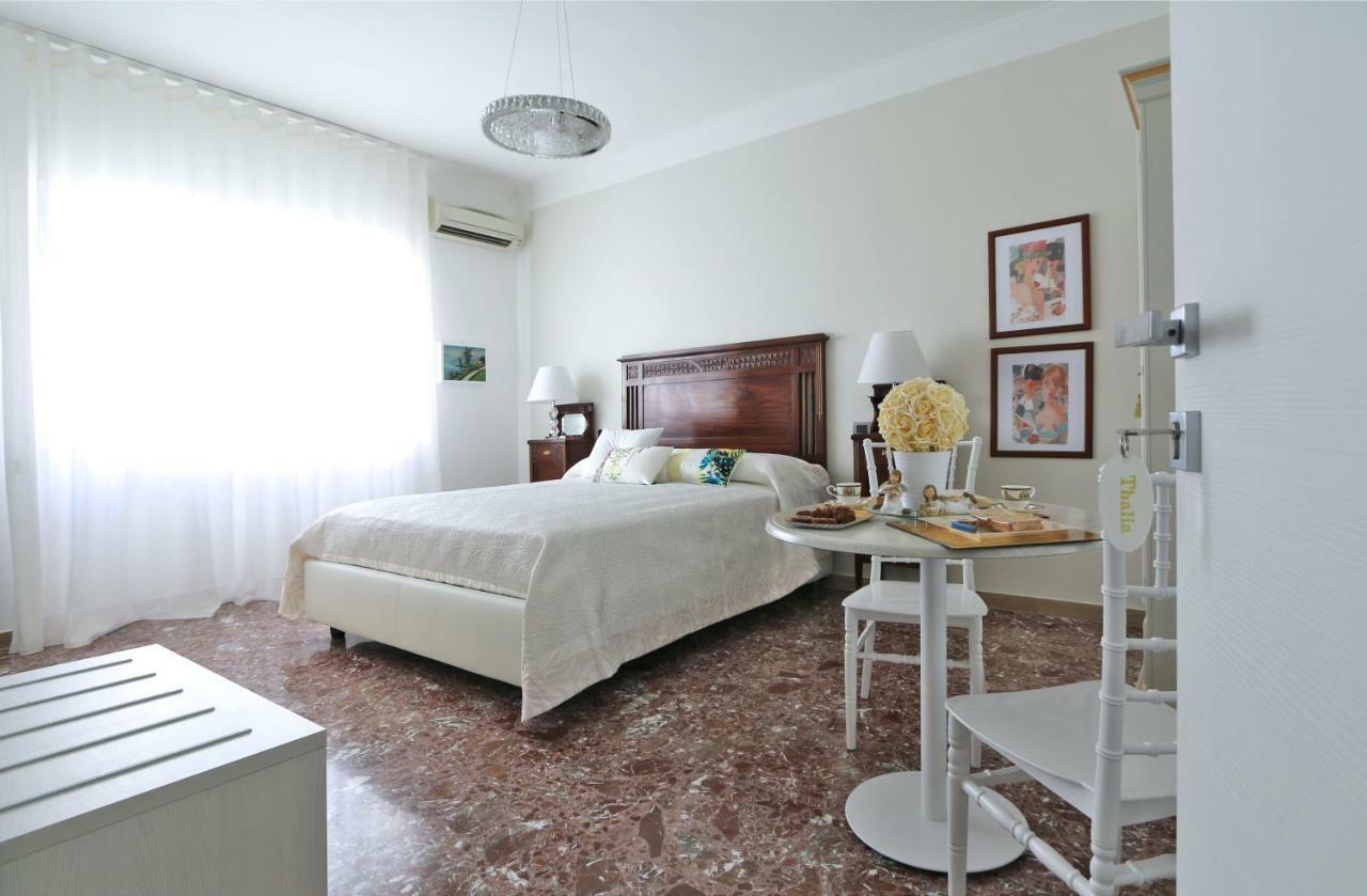 Solidea Bnb Salerno Bagian luar foto