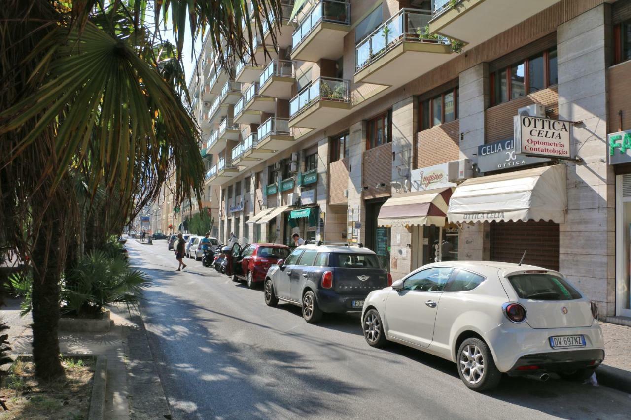 Solidea Bnb Salerno Bagian luar foto