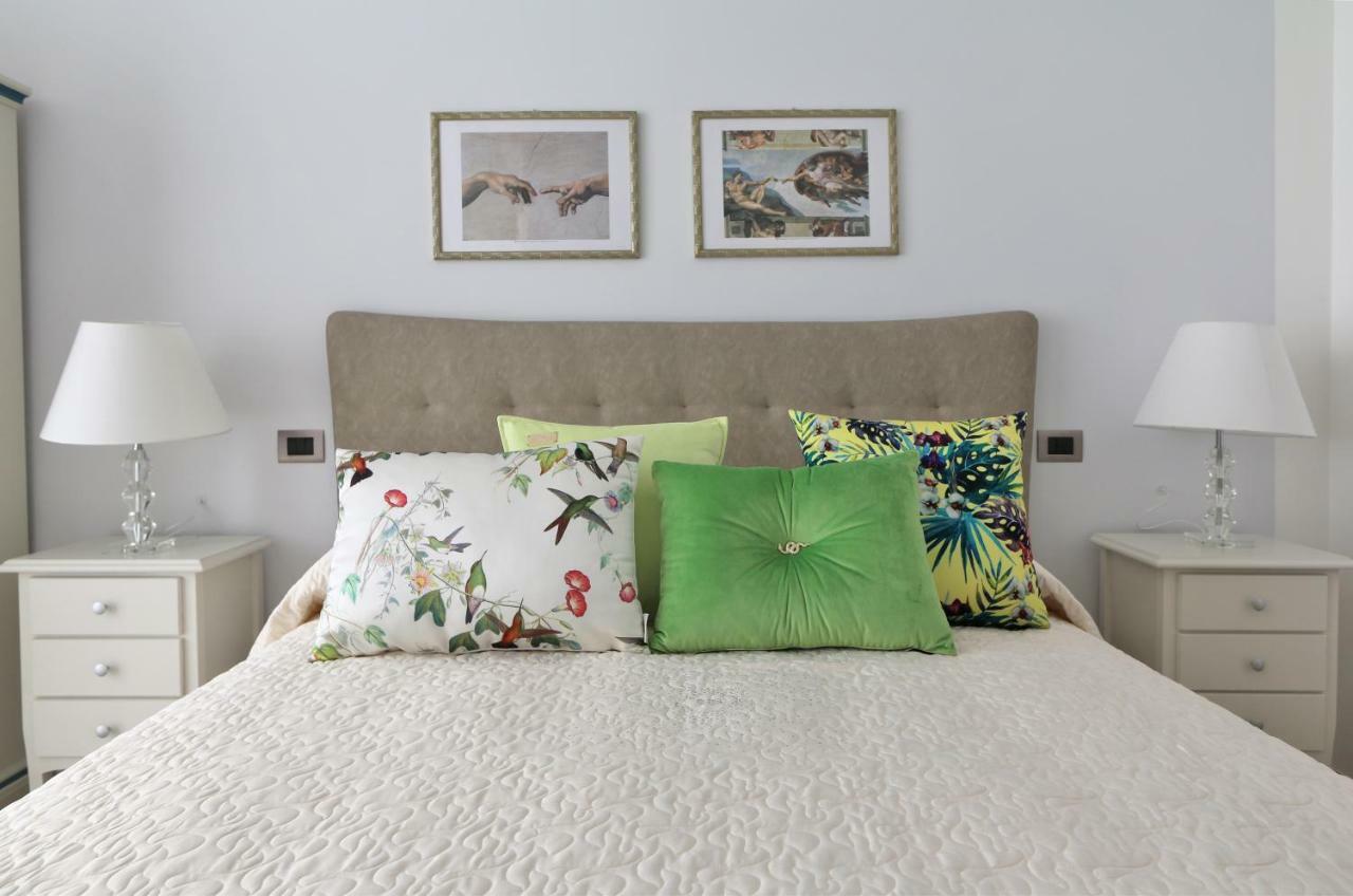 Solidea Bnb Salerno Bagian luar foto